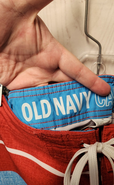 Old Navy Men's Size 32 Red Shorts