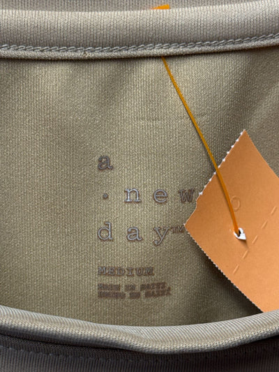 A New Day Women's Size M Tan Sweatshirt