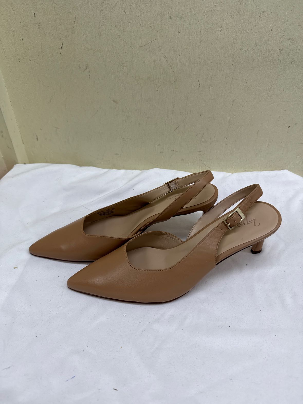 27 Edit Naturalizer Women's Size 9-1/2 Tan Pumps Shoes