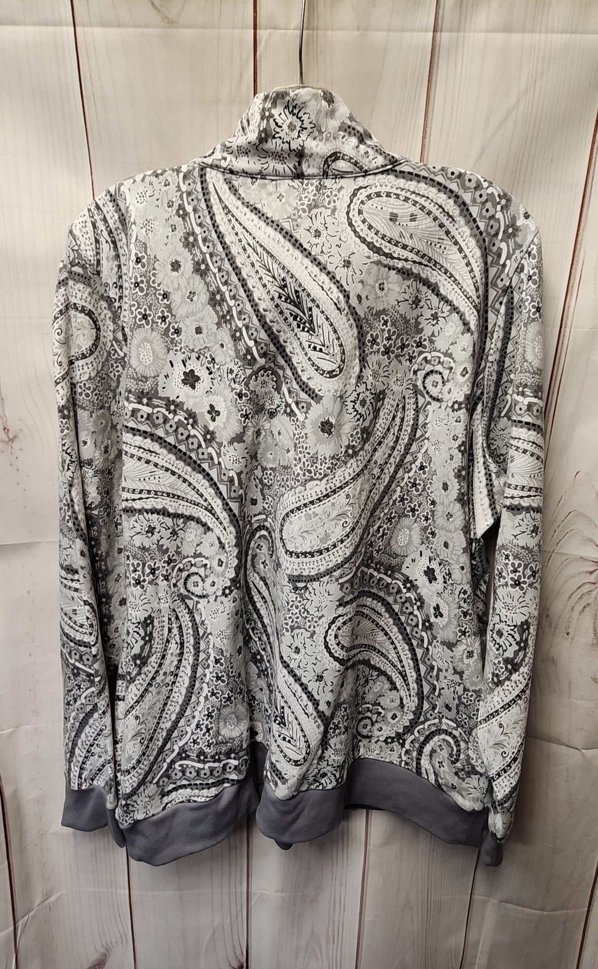 Vera Bradley Women's Size 2X Gray Long Sleeve Top