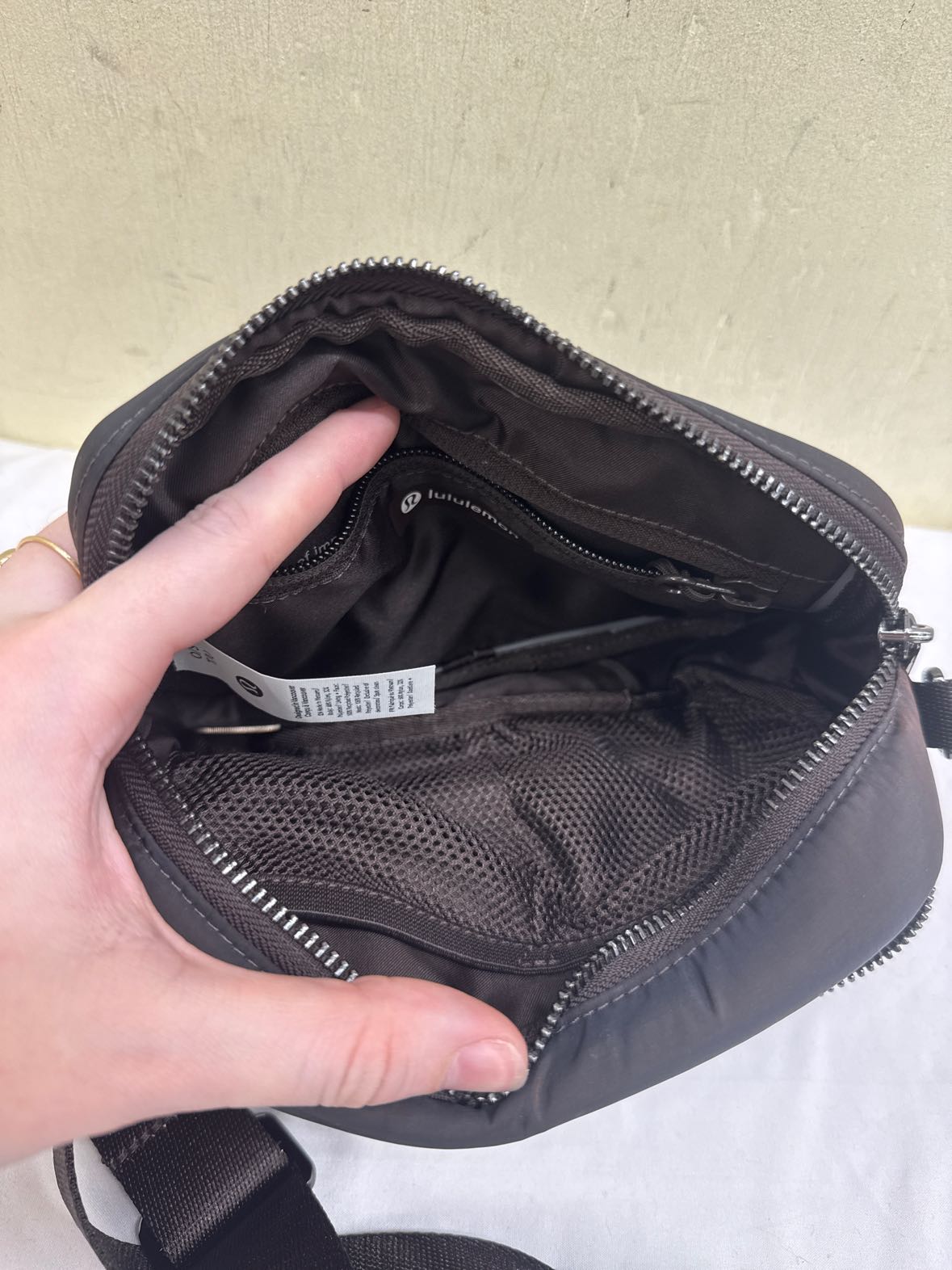 Lululemon Everywhere Crossbody Wunderpuff Purse Bag
