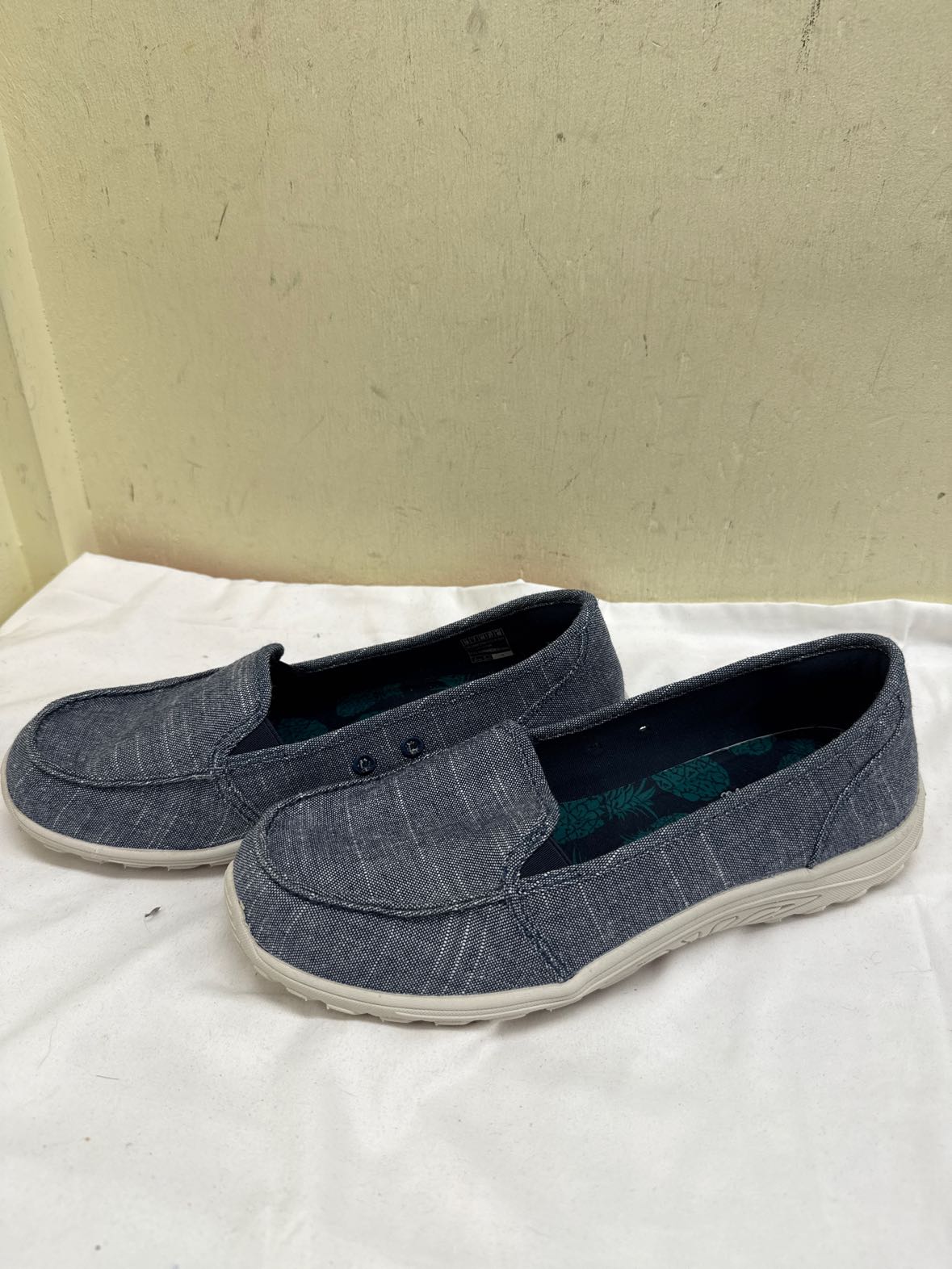 Skechers Women's Size 10 Blue Flats