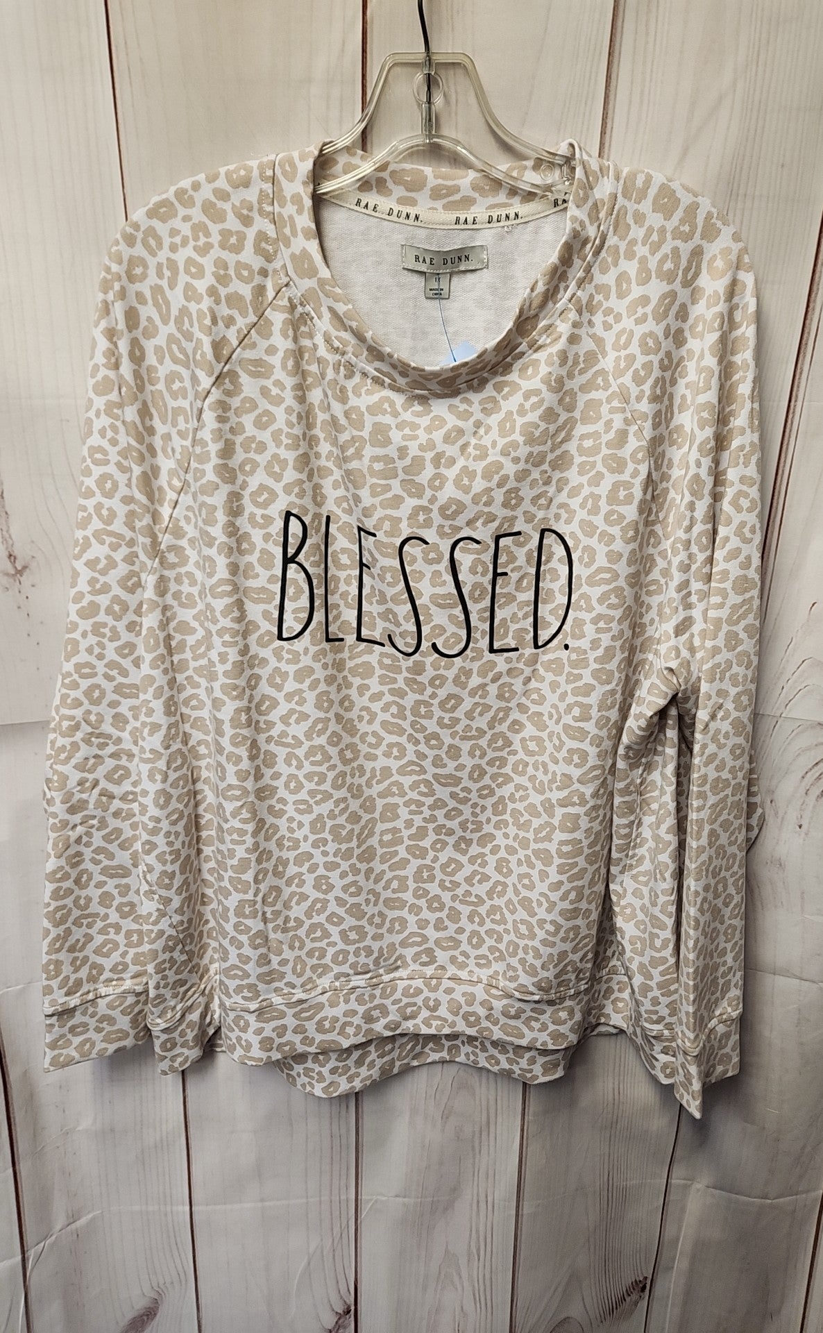 Rae Dunn Women's Size 1X Beige Animal Print Sweatshirt