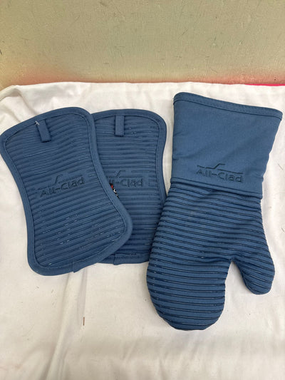 All-Clad Baking Mitts 3PCS Misc. Accessory