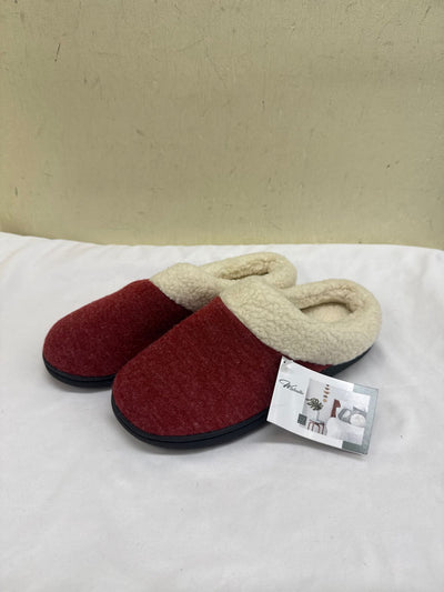 Women's Size 5 Red Slippers