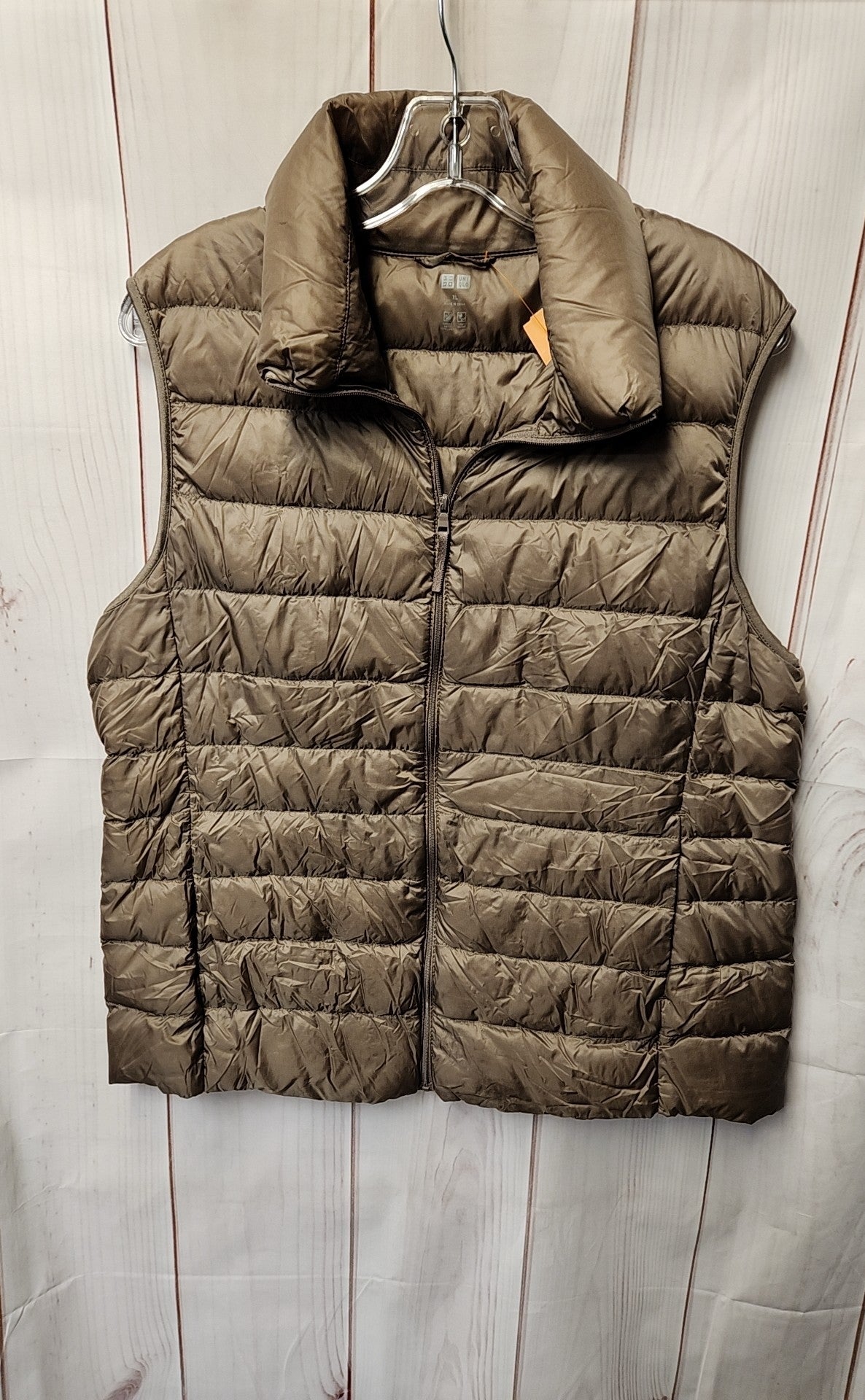 Uniqlo Women's Size XL Brown Vest
