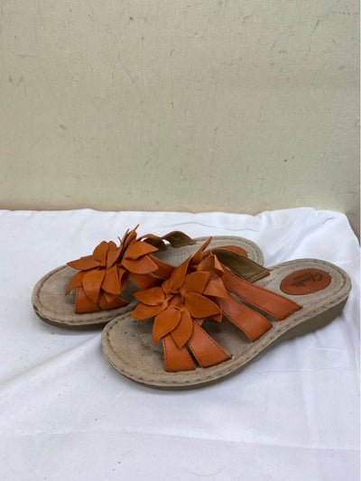 Clarks Women's Size 7-1/2 Orange Sandals