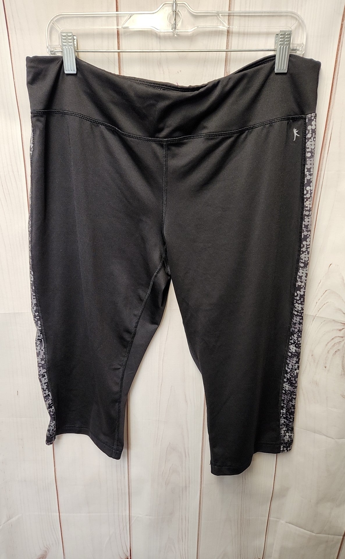 Danskin Women's Size XL Black Active Capris