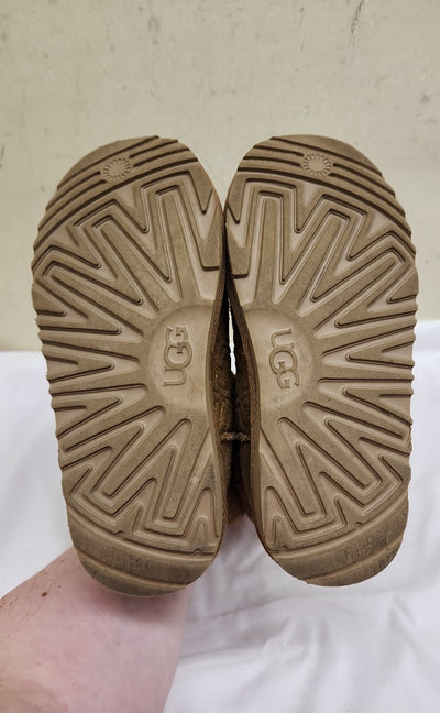 Ugg Girl's Size 1 Brown Shoes