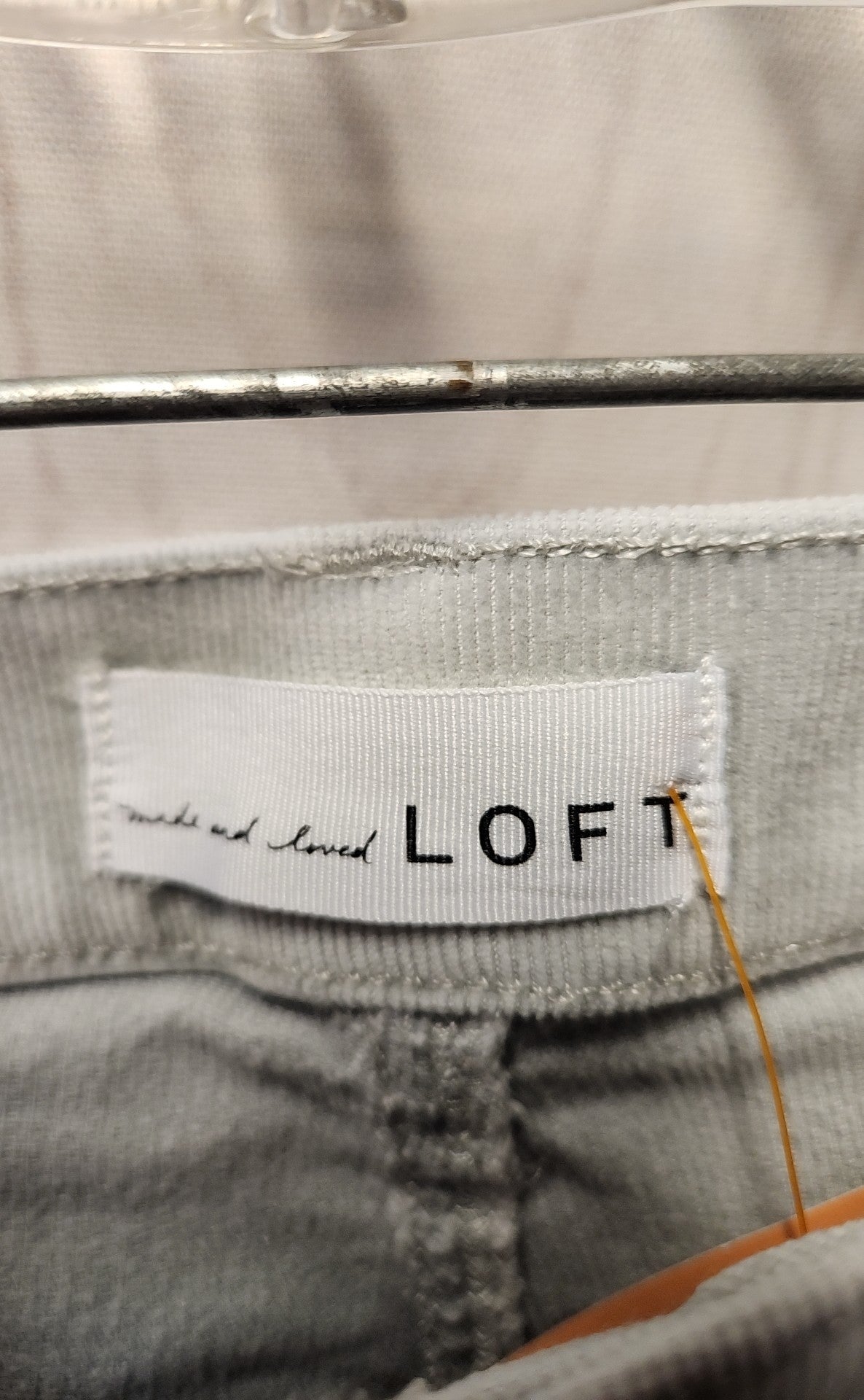 Loft Women's Size 29 (7-8) Gray Corduroy Pants Modern Skinny