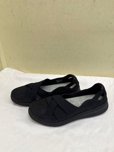Clarks Women's Size 7 Black Flats Shoes