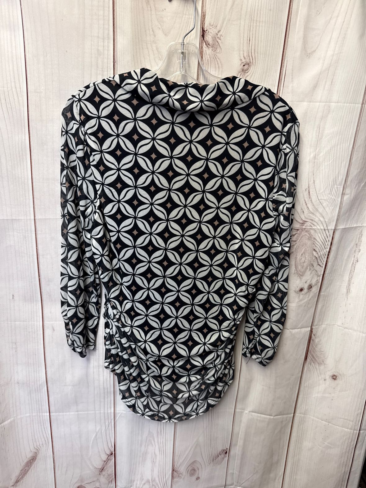 NWT Cable & Gauge Women's Size L White & Black 3/4 Sleeve Top