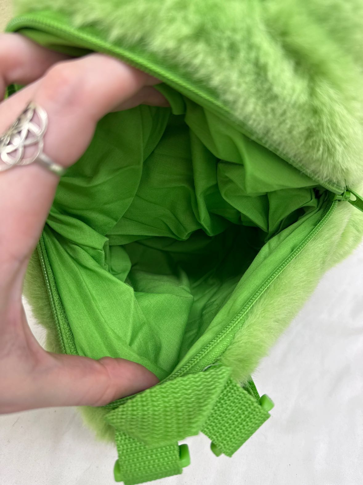 NWT Kid's Frog Backpack & Blanket