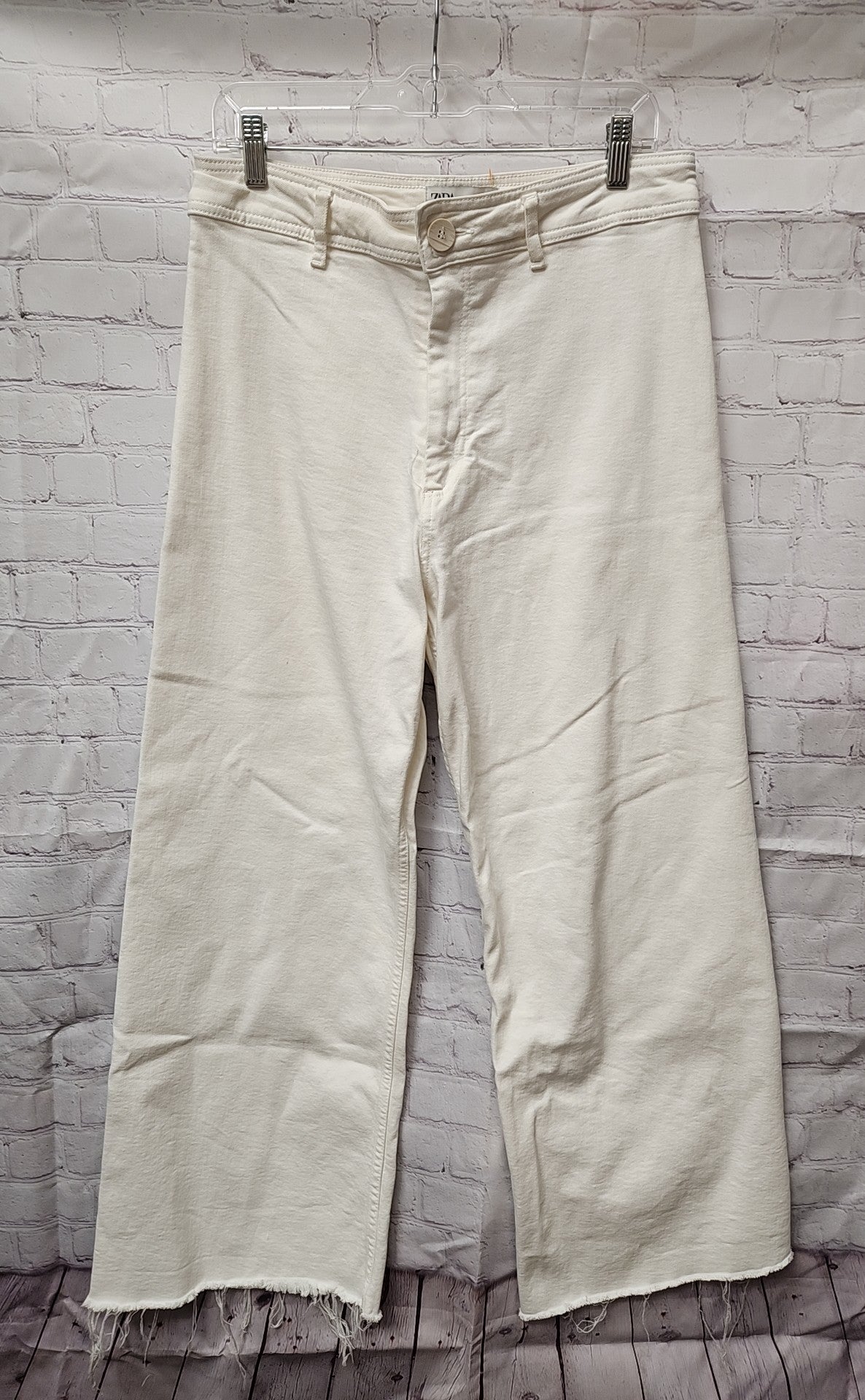 Zara Women's Size 31 (11-12) White Jeans