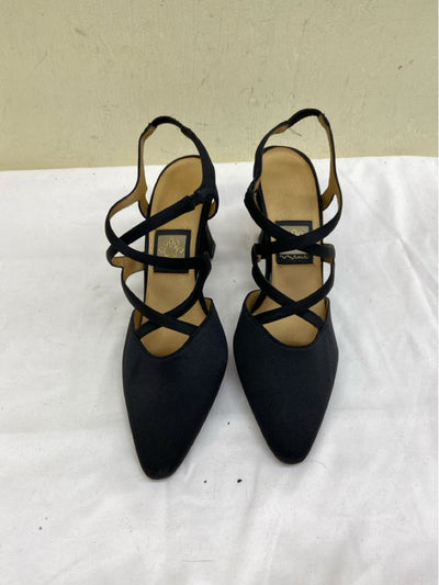 Nina Women's Size 8 Black Pumps