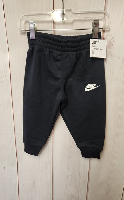 Nike Boy's Size 2 Black Sweatpants