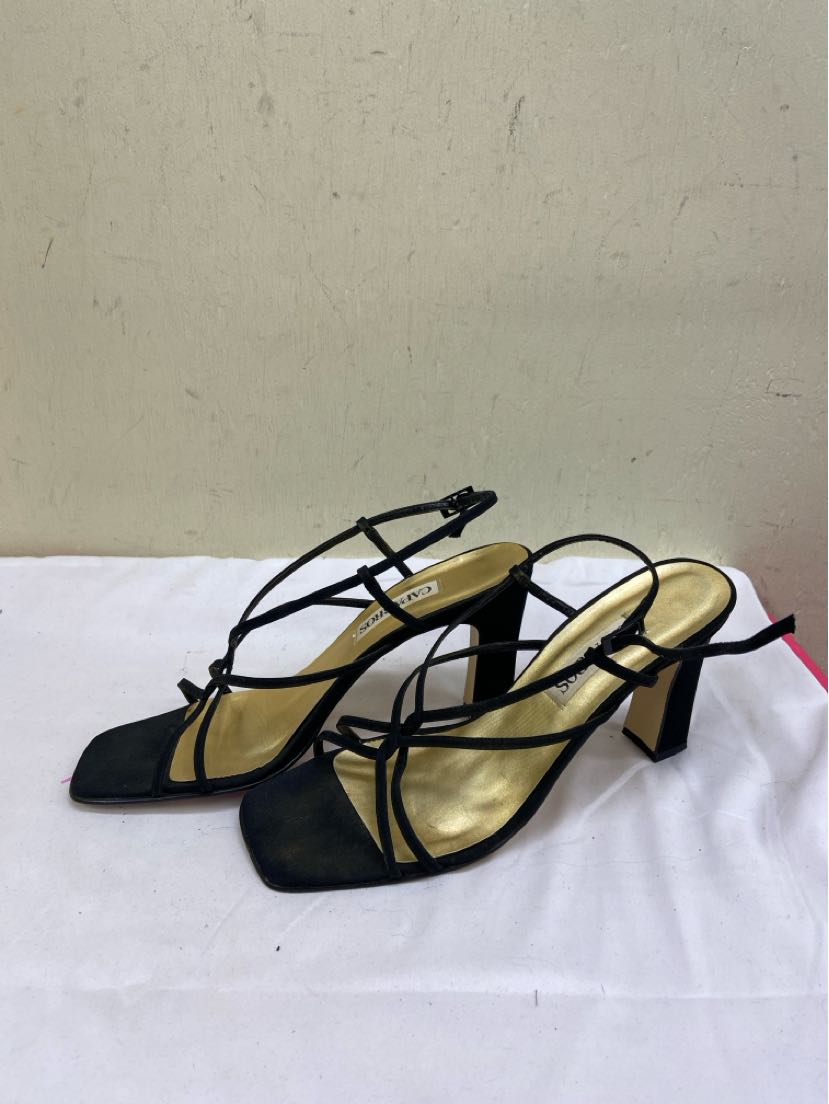 Caparros Women's Size 9-1/2 Black Pumps