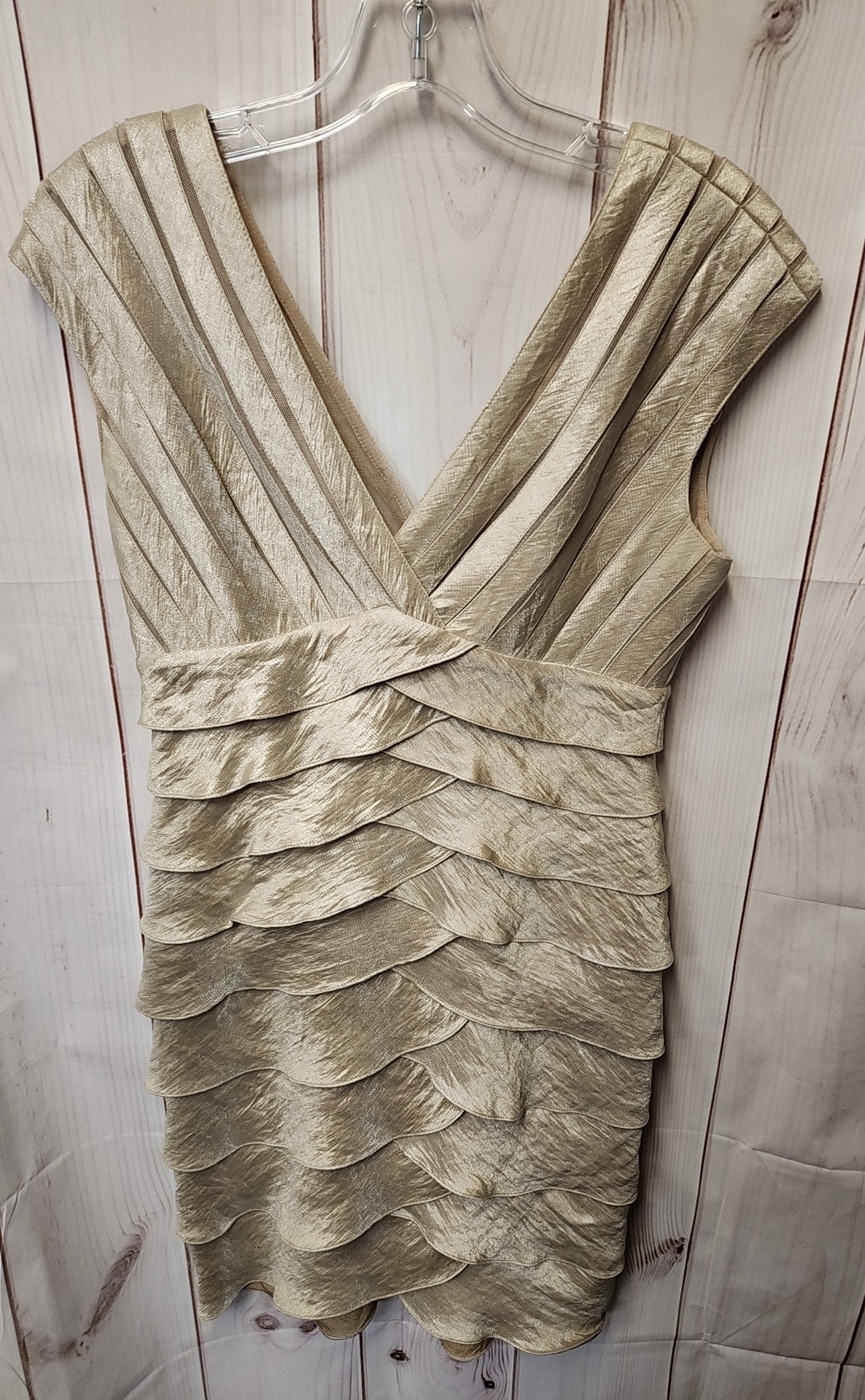 Adrianna Papell Women's Size 4 Gold Dress