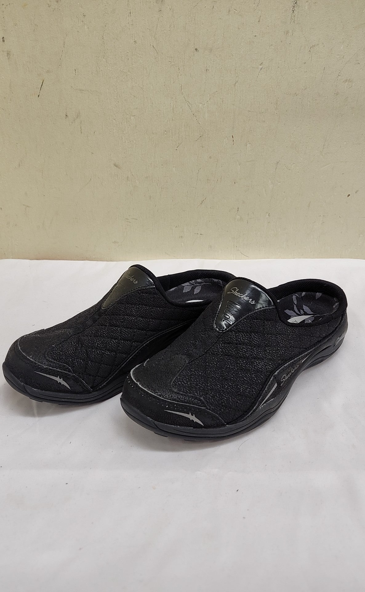 Skechers Women's Size 6-1/2 Black Flats Shoes