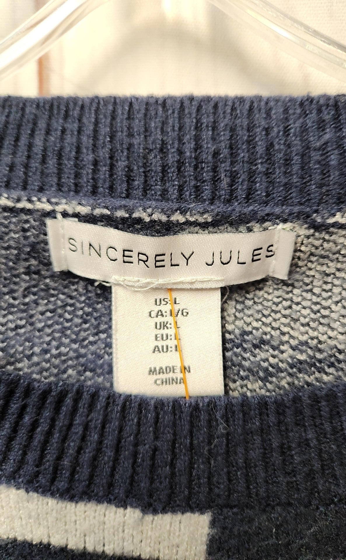 SincerelyJules Women's Size L Navy Sweater