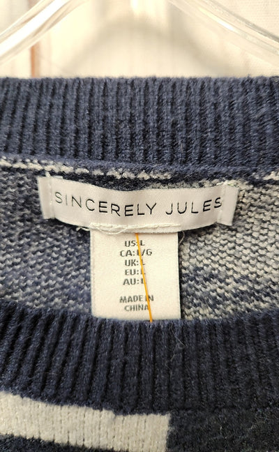SincerelyJules Women's Size L Navy Sweater