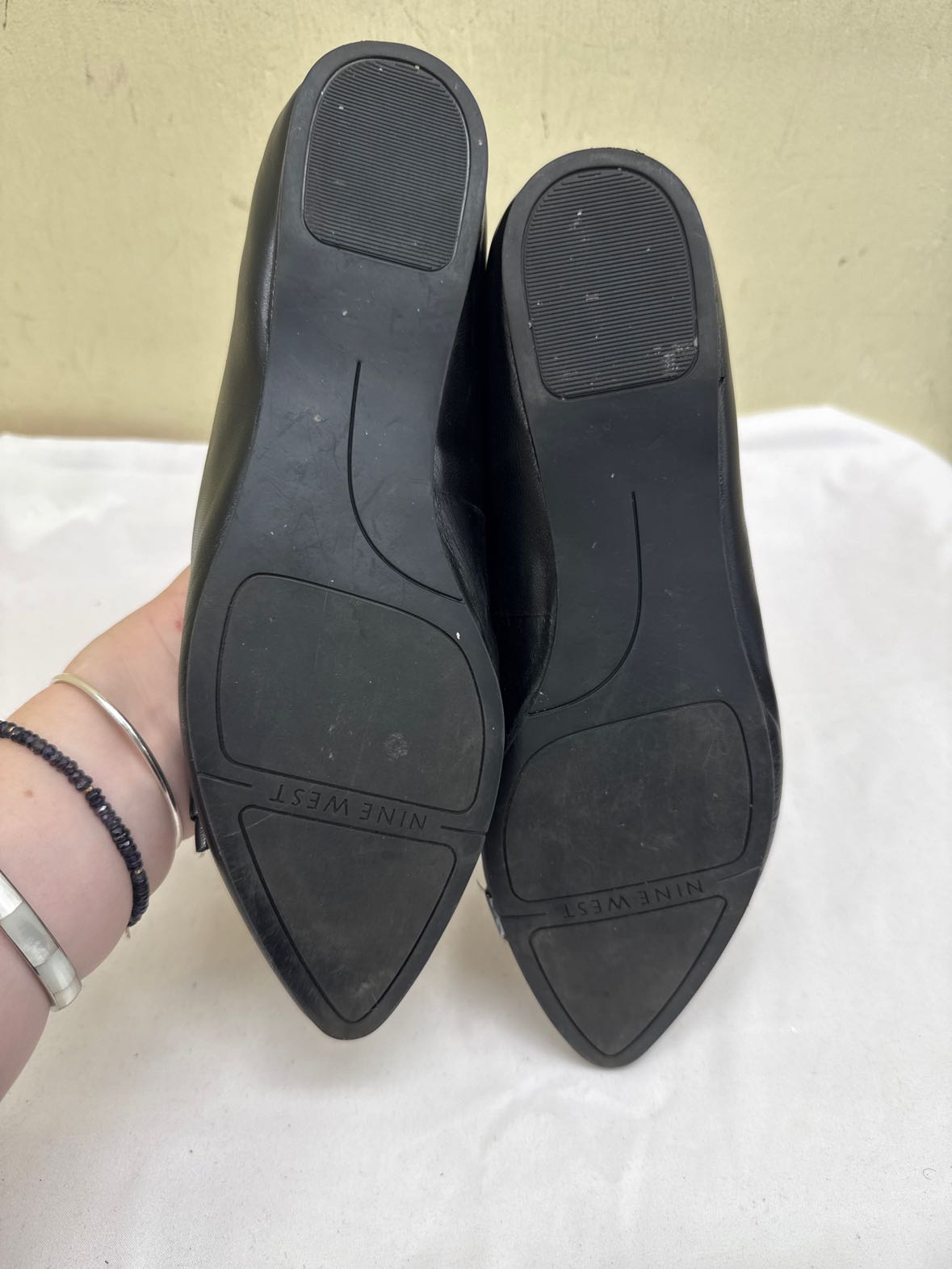 Nine West Women's Size 8-1/2 Black Flats Shoes