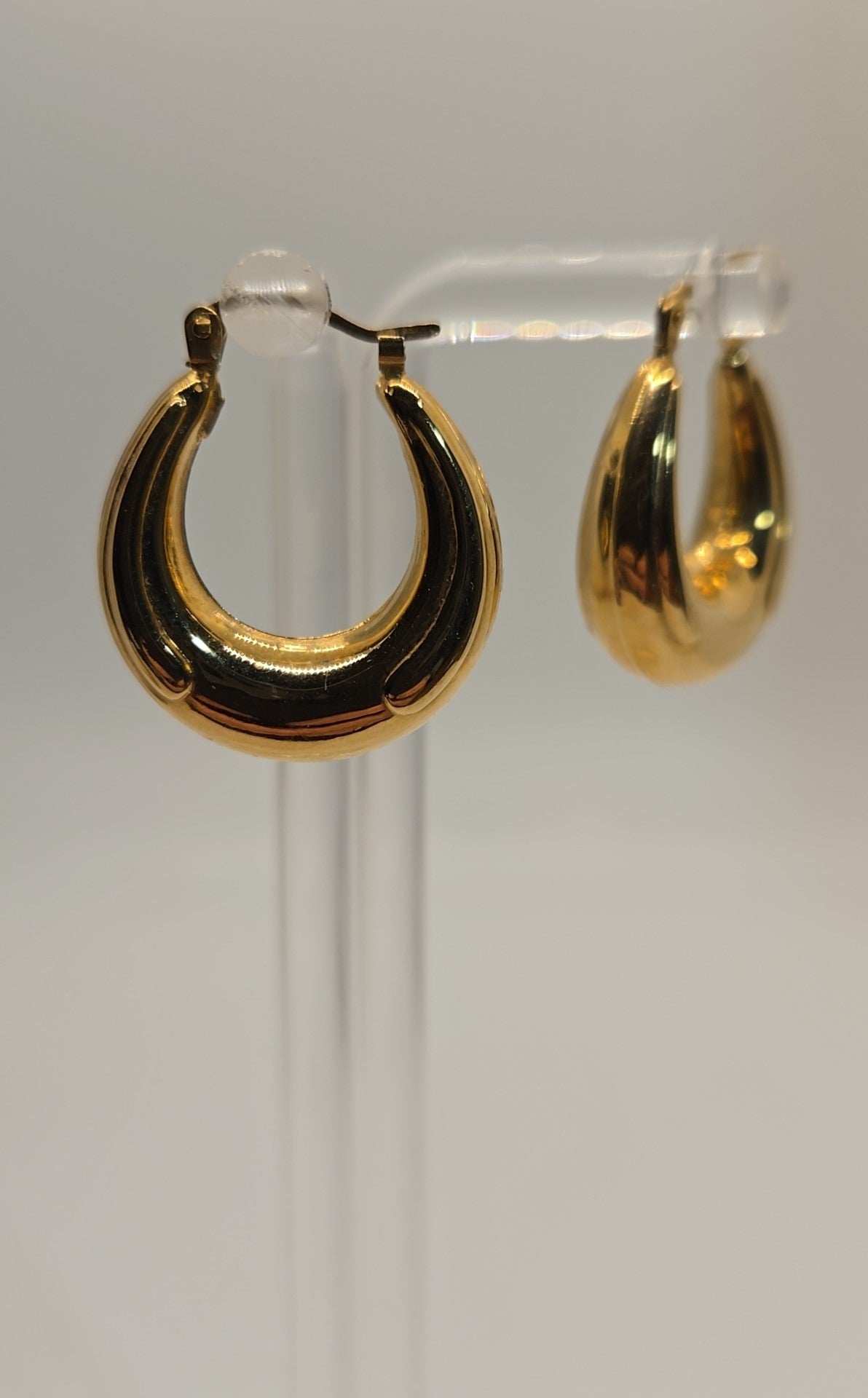14K Yellow Gold Hoops Earrings - Approx 3/4" - Italy - 3.09 grams