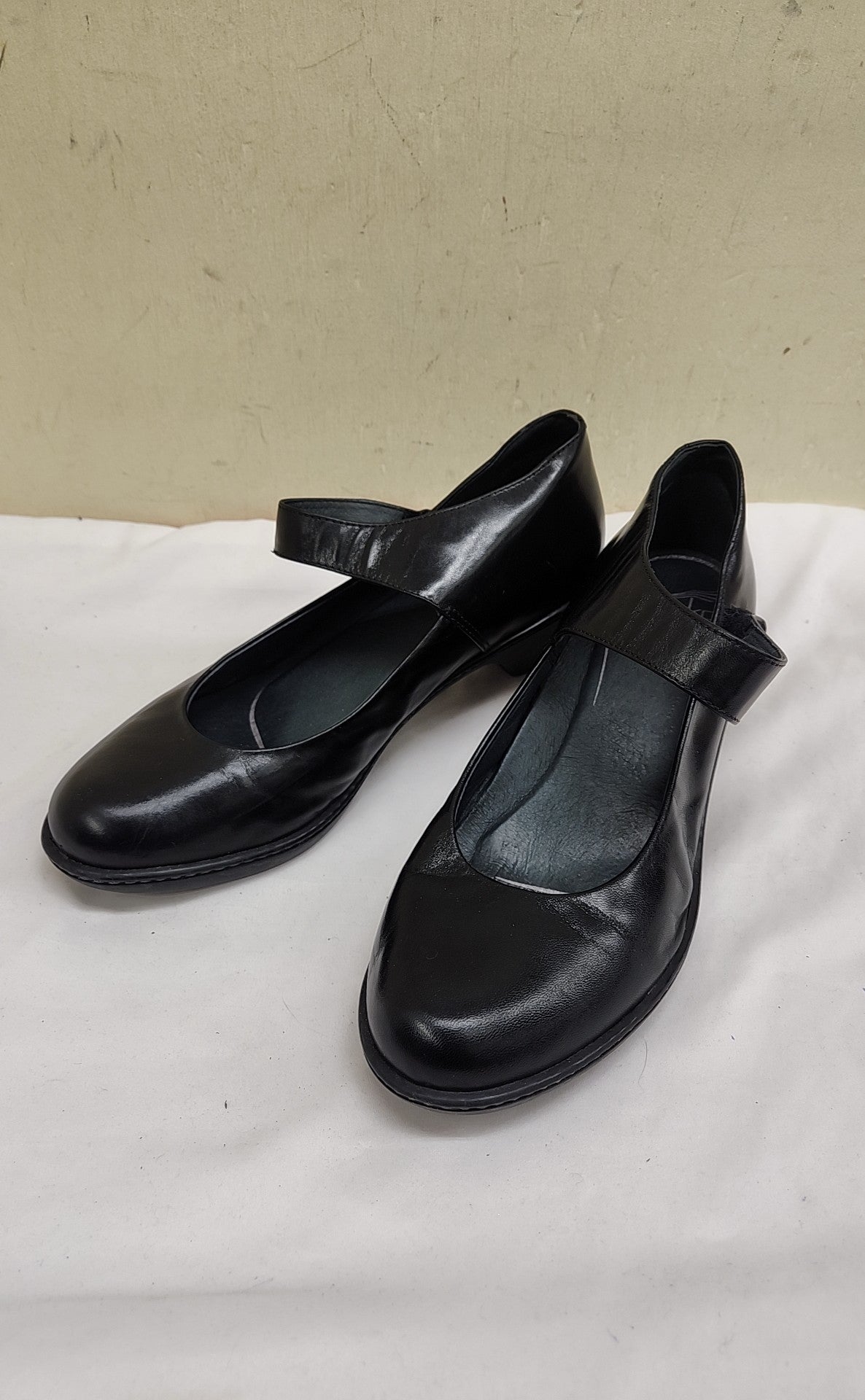 Dansko Women's Size 41 = 10-1/2 Black Leather Pumps Shoes