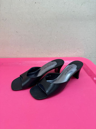 Marquis Women's Size 6 Black Leather Sandals