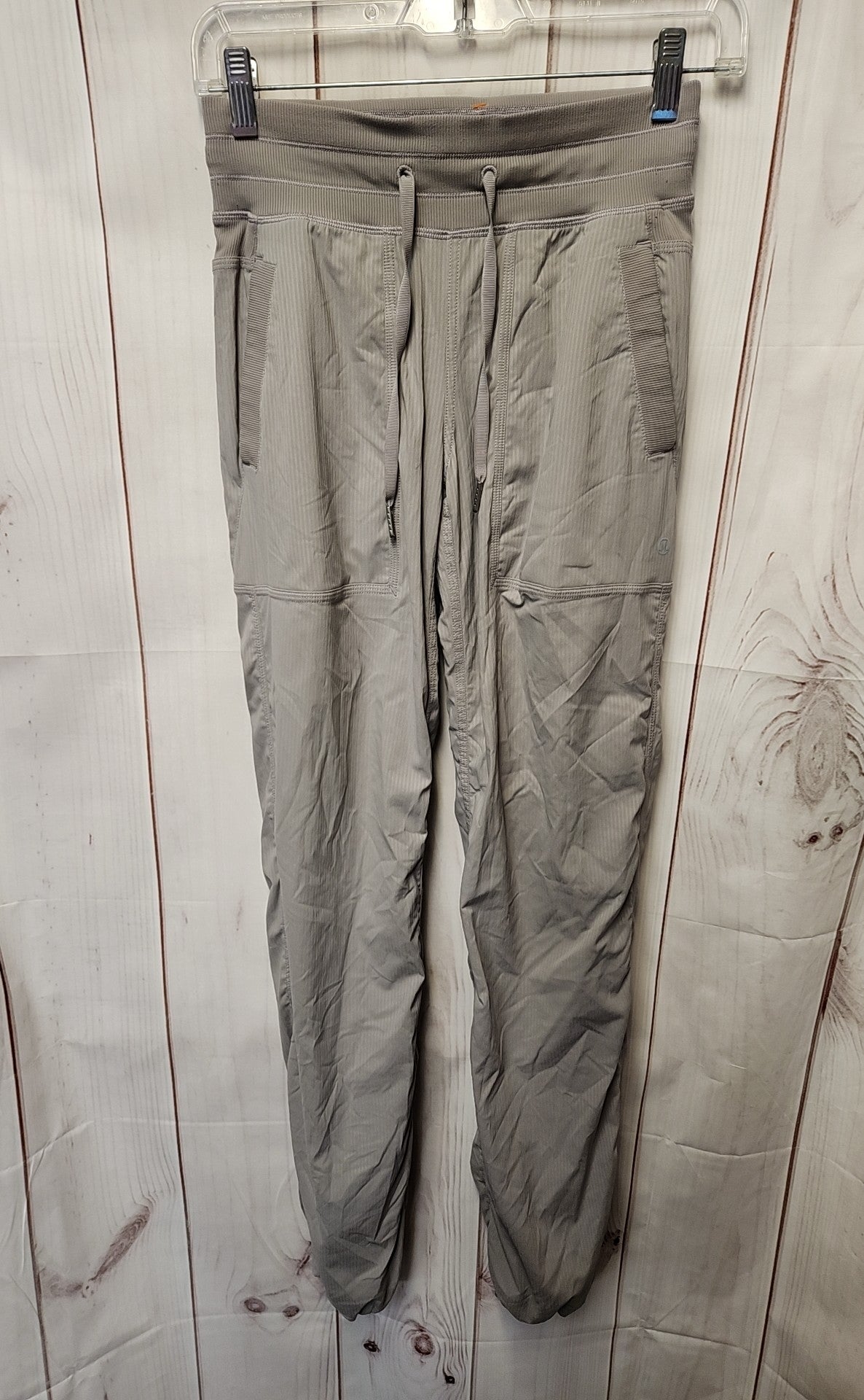 Lululemon Women's Size 2 Gray Active Pants