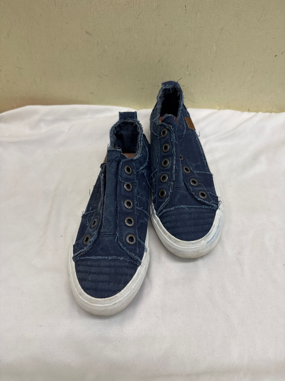 Blowfish Women's Size 8-1/2 Blue Flats Shoes