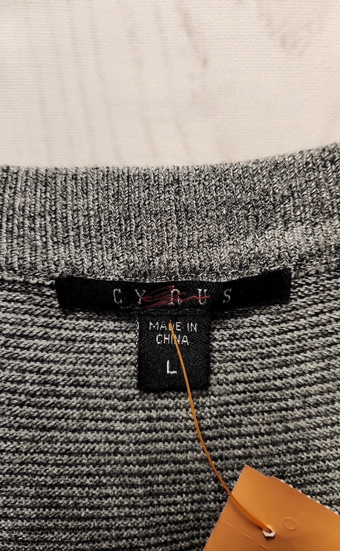 Cyrus Women's Size L Gray Sweater