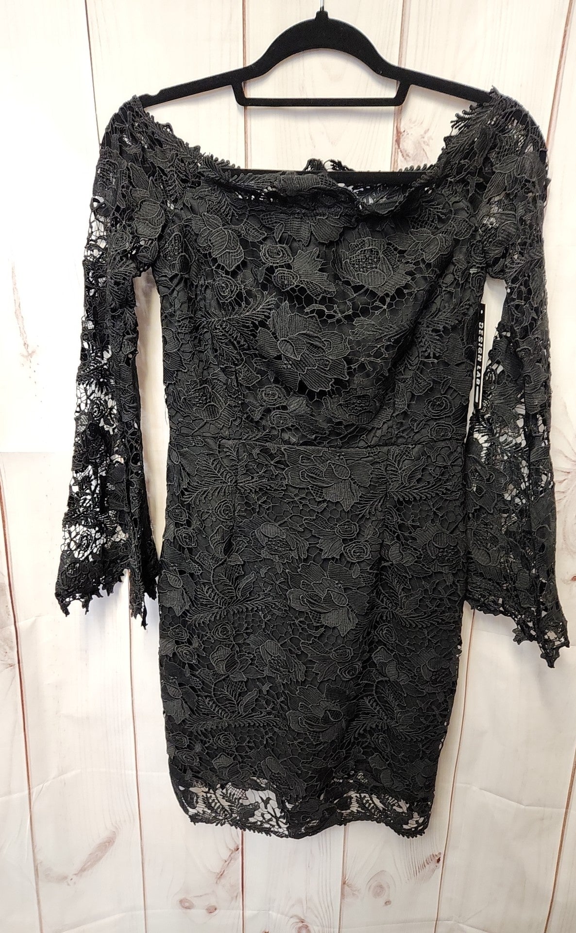 NWT Design Lab Women's Size M Black Lace Floral Dress