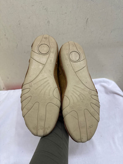 Salkins Women's Size 39=8-1/2 Tan Sneakers