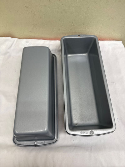 2PCS Wilton Baking Pans Bakeware