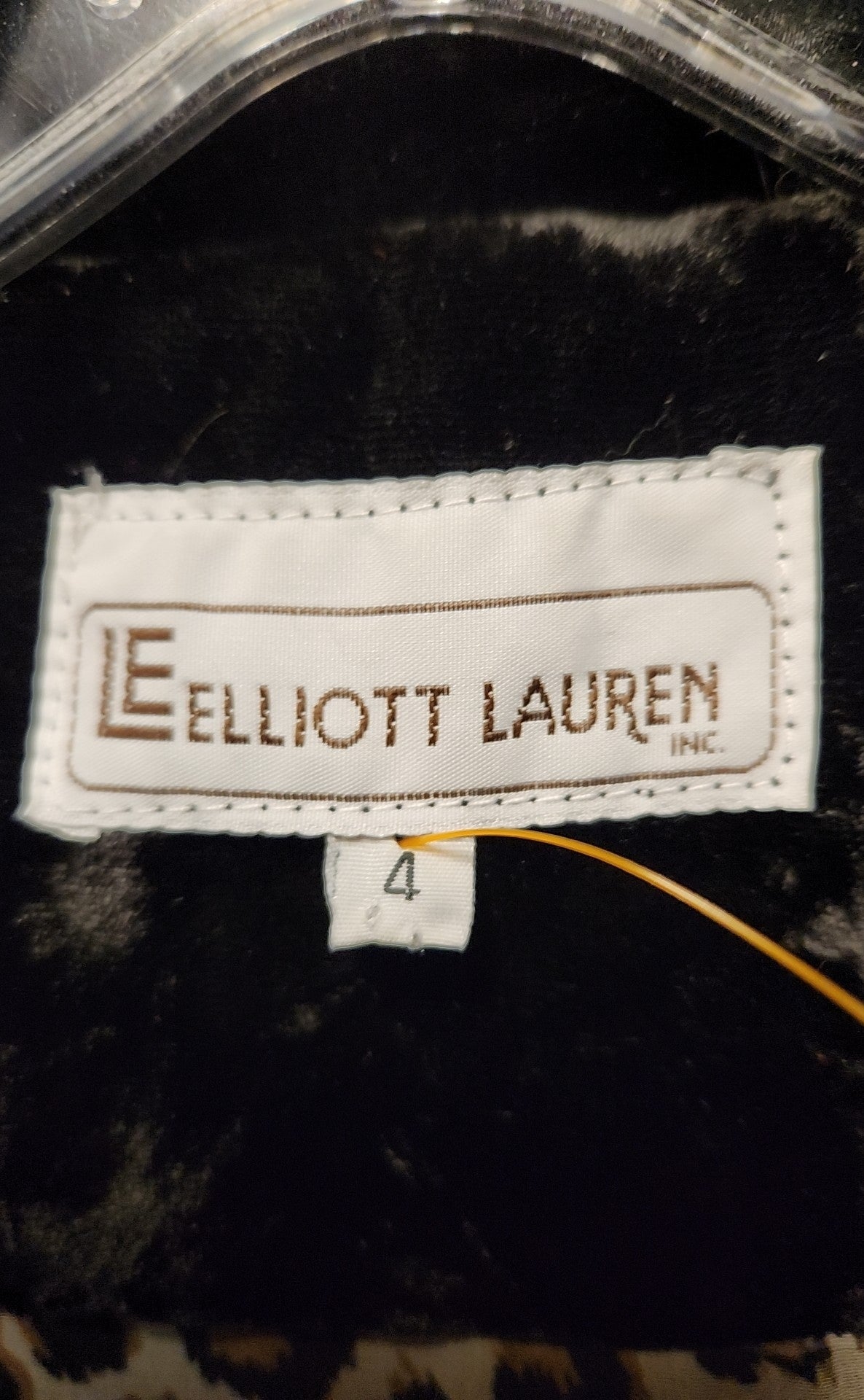 Elliott Lauren Women's Size 4 Black Velour Vest