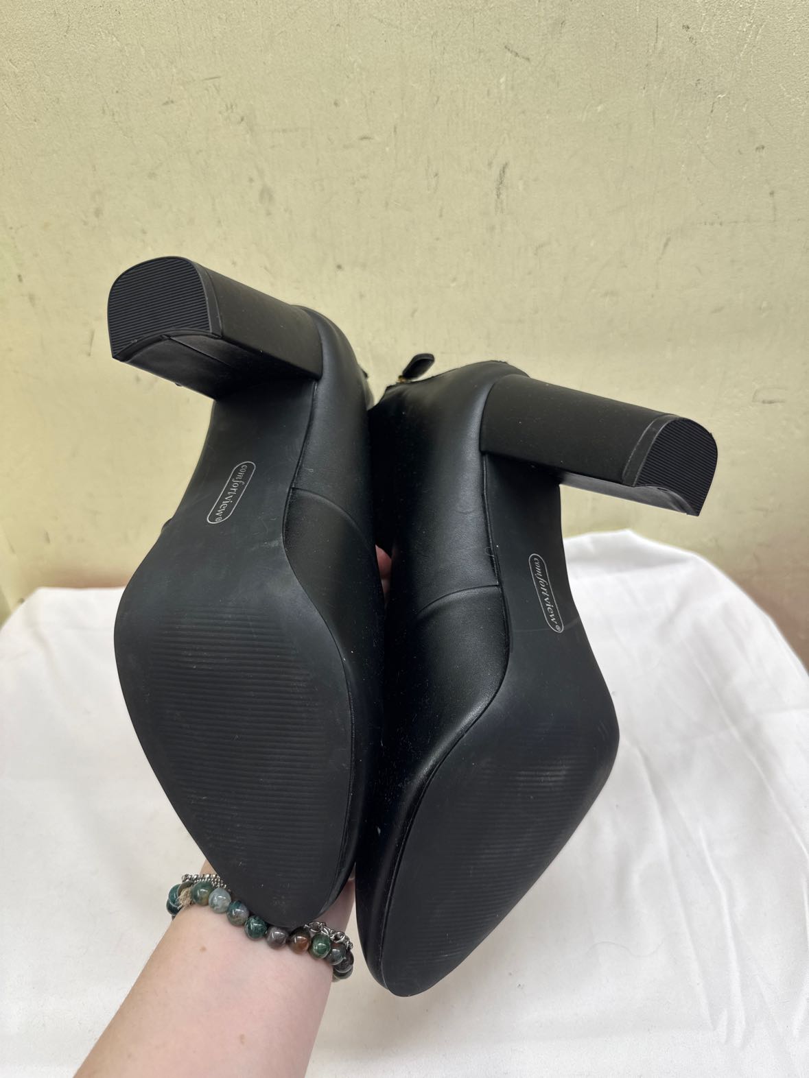 Comfort Women's Size 11 Black Boots