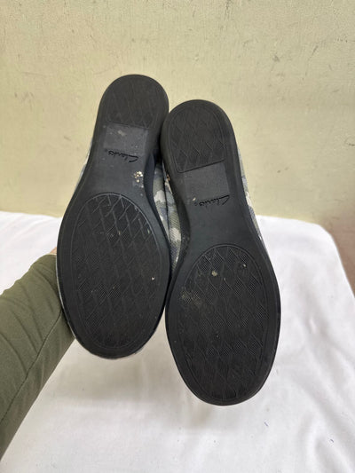 Clarks Women's Size 7 Green Flats Shoes