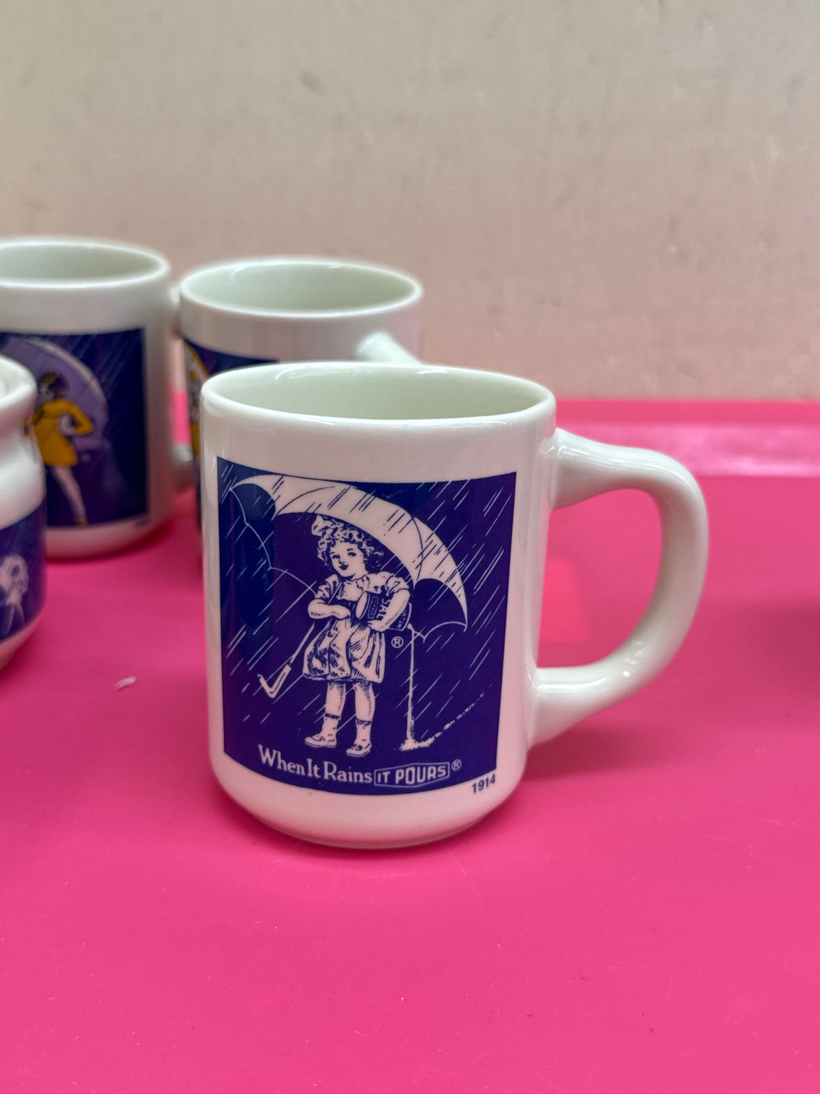 VTG 6PCS Morton Salt Set - 4 Mugs, 1 Cream, 1 Sugar