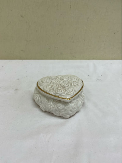 White Heart Porcelain Trinket Box