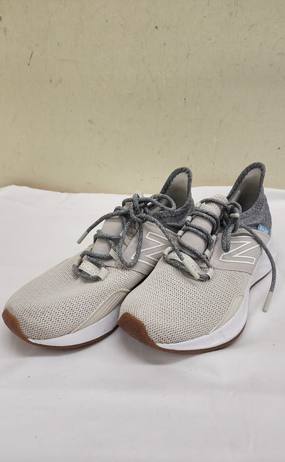 New Balance Women's Size 7 Beige Sneakers