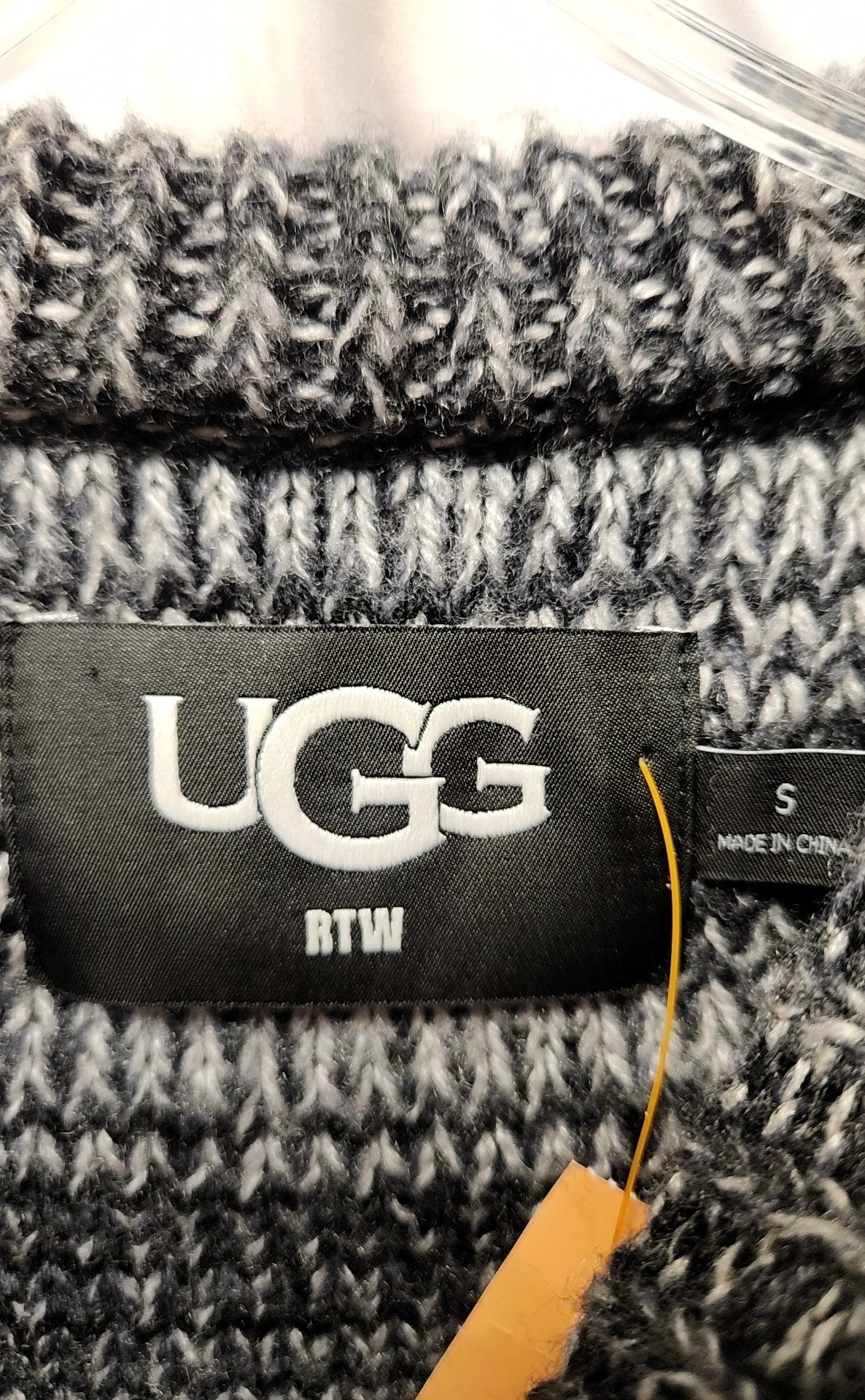 Ugg Women's Size S Black Sweater