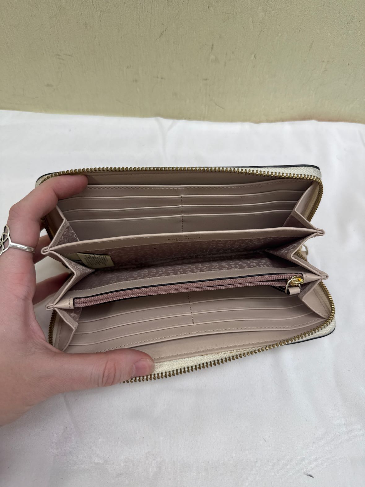 Kate Spade Tan & White Wallet