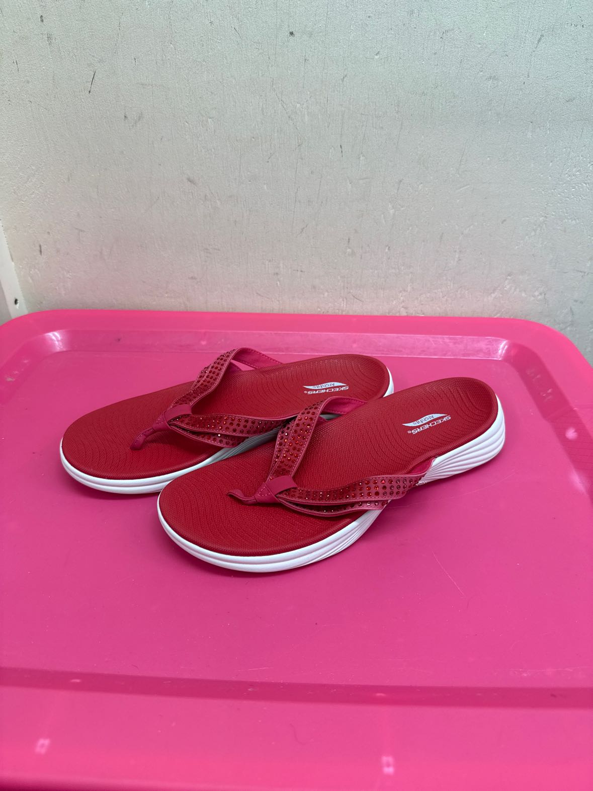 Skechers Women's Size 8 Red Sandals