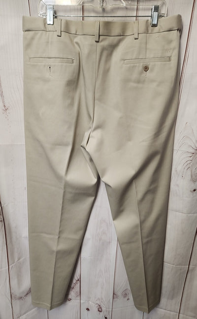 Haggar Men's Size 36x32 Beige Pants