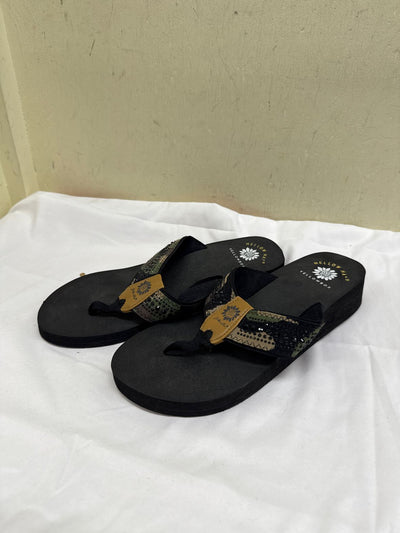 Yellow Box Women's Size 8-1/2 Black Sandals