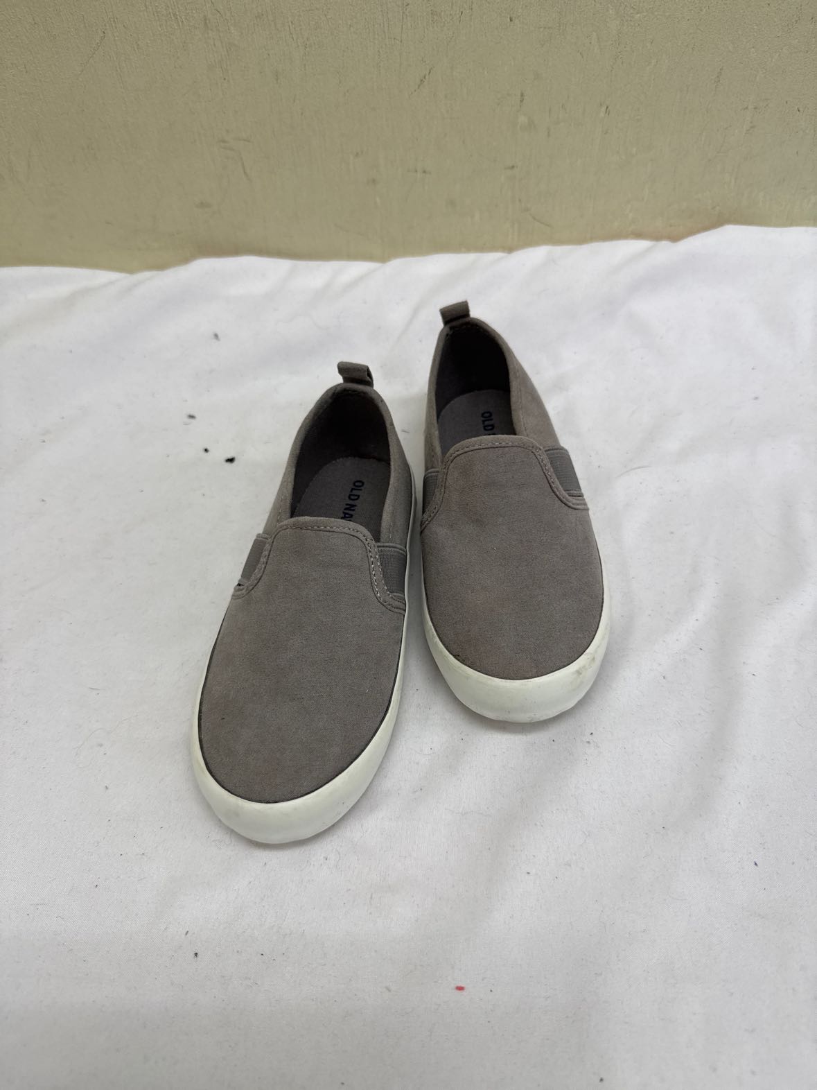 Old Navy Boy's Size 8 Gray Shoes