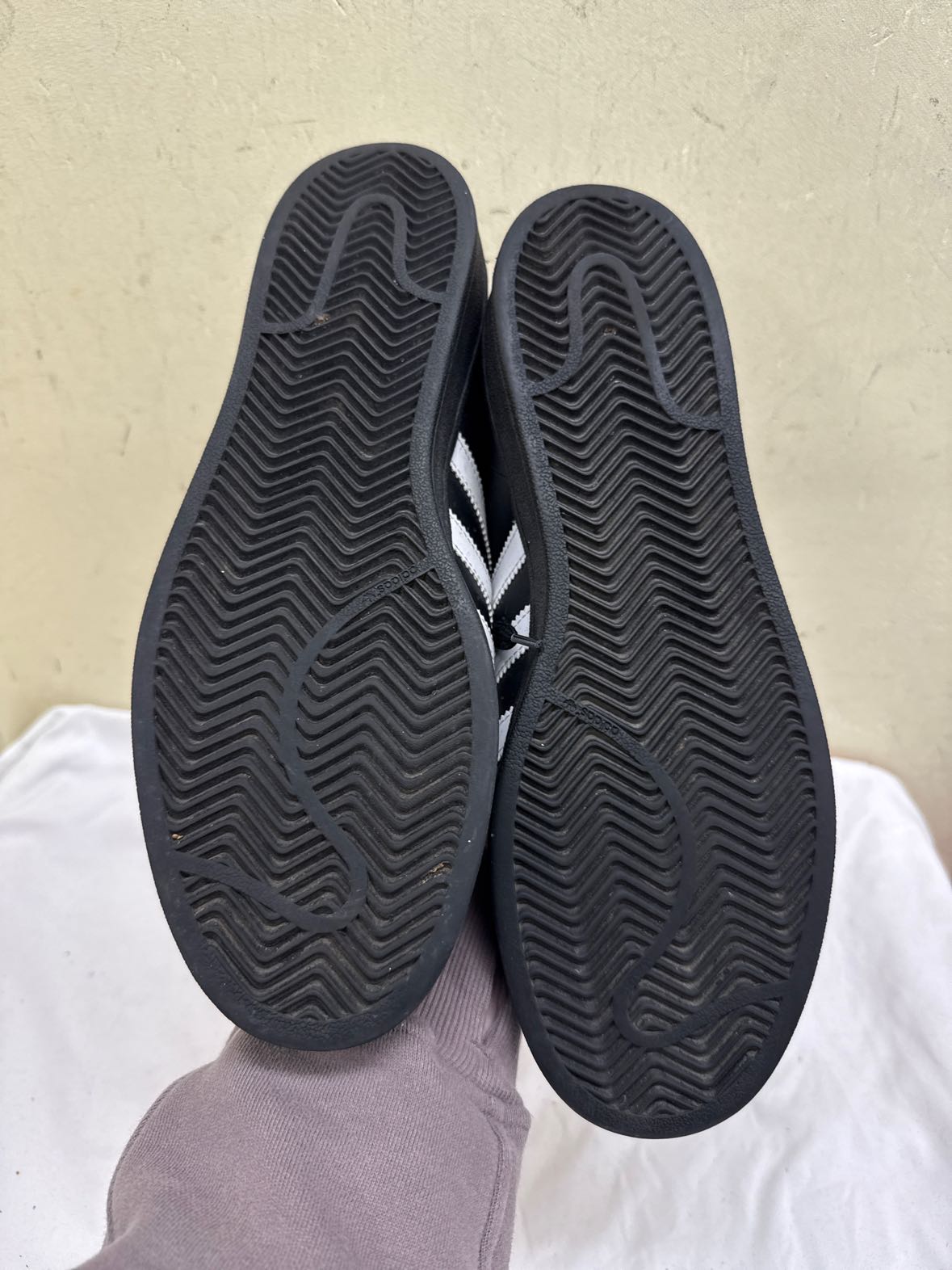 Adidas Superstar Men's Size 10-1/2 Black Shoes