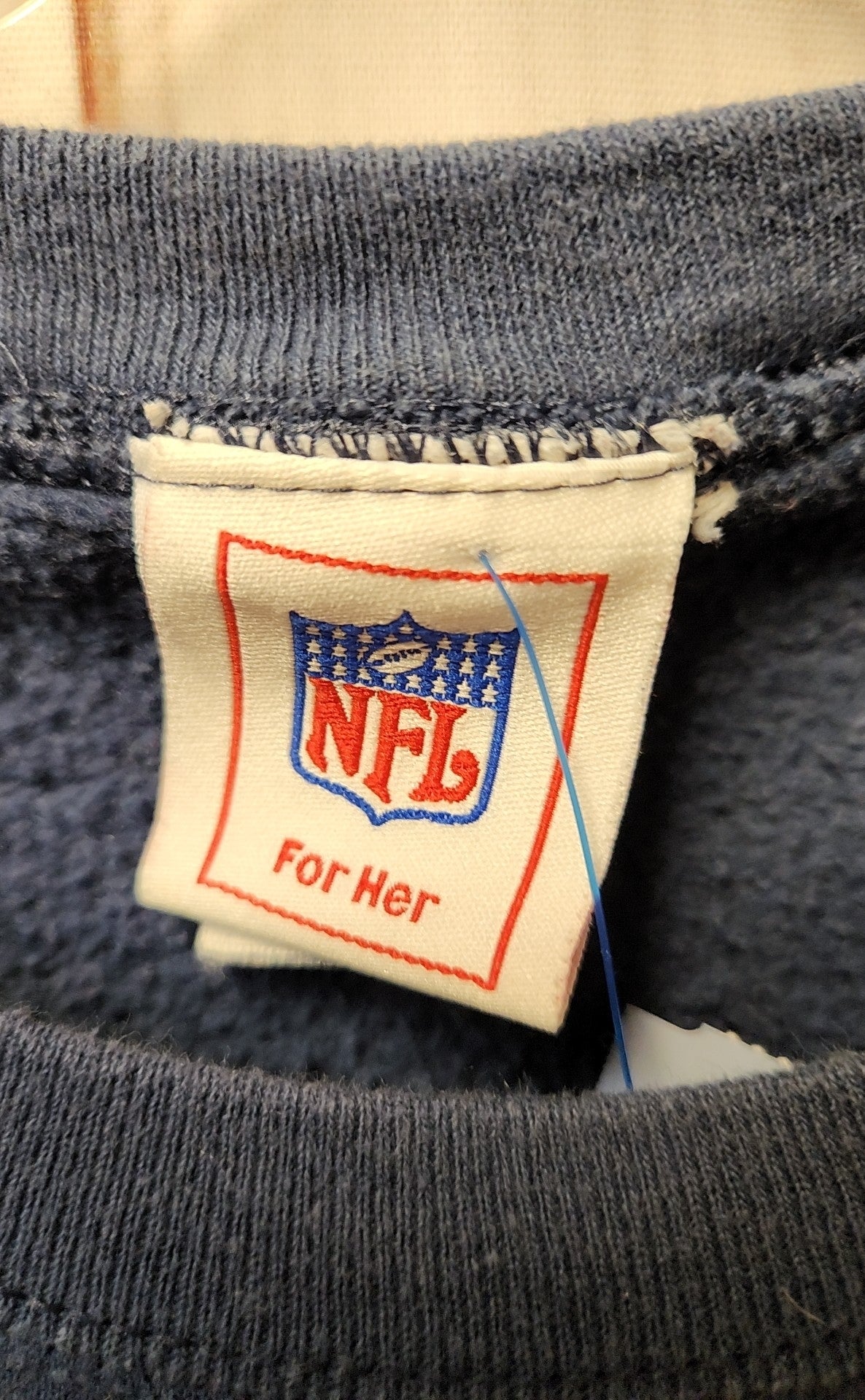 New England Patriots NFL Women's Size XL Blue Sweatshirt