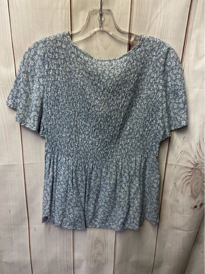 Urban Romantics Women's Size S Blue Floral Short Sleeve Top